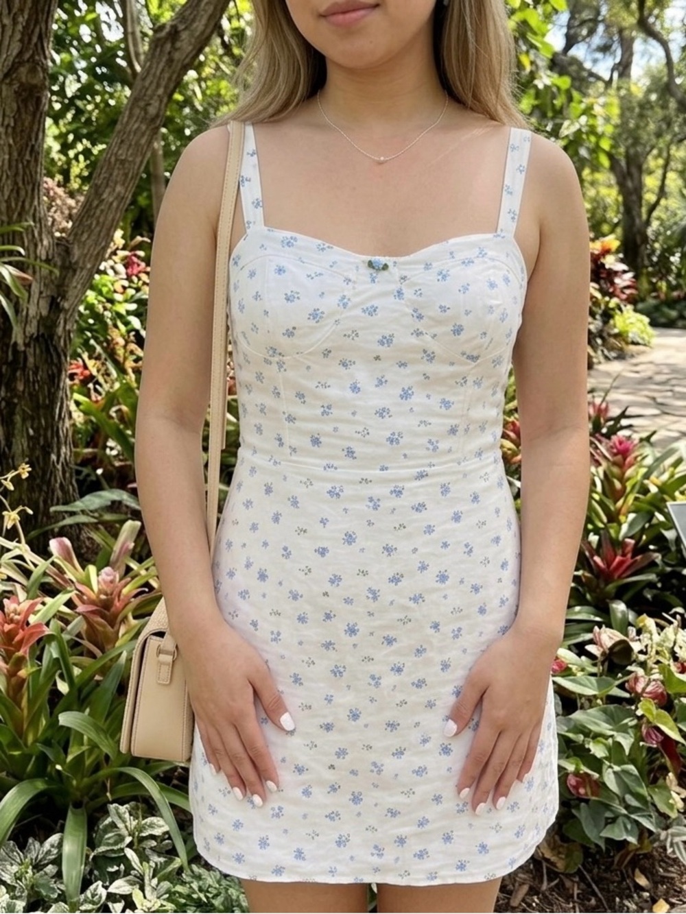 coquette blue & white floral smocked side-zip mini dress | fits like size XS